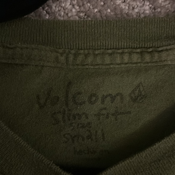 Volcano Stome Slim Tee - Picture 2 of 3